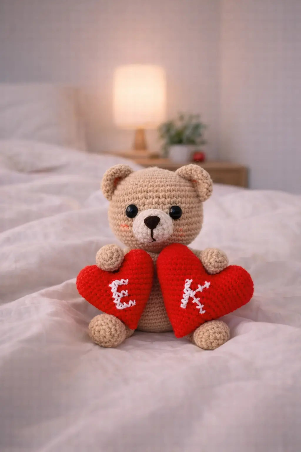 El Yapımı Amigurumi Harfli Kalpli Ayıcık | Kişiye Özel | Sevgiliye Hediye LUXIC CORE