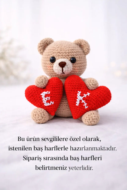 El Yapımı Amigurumi Harfli Kalpli Ayıcık | Kişiye Özel | Sevgiliye Hediye LUXIC CORE