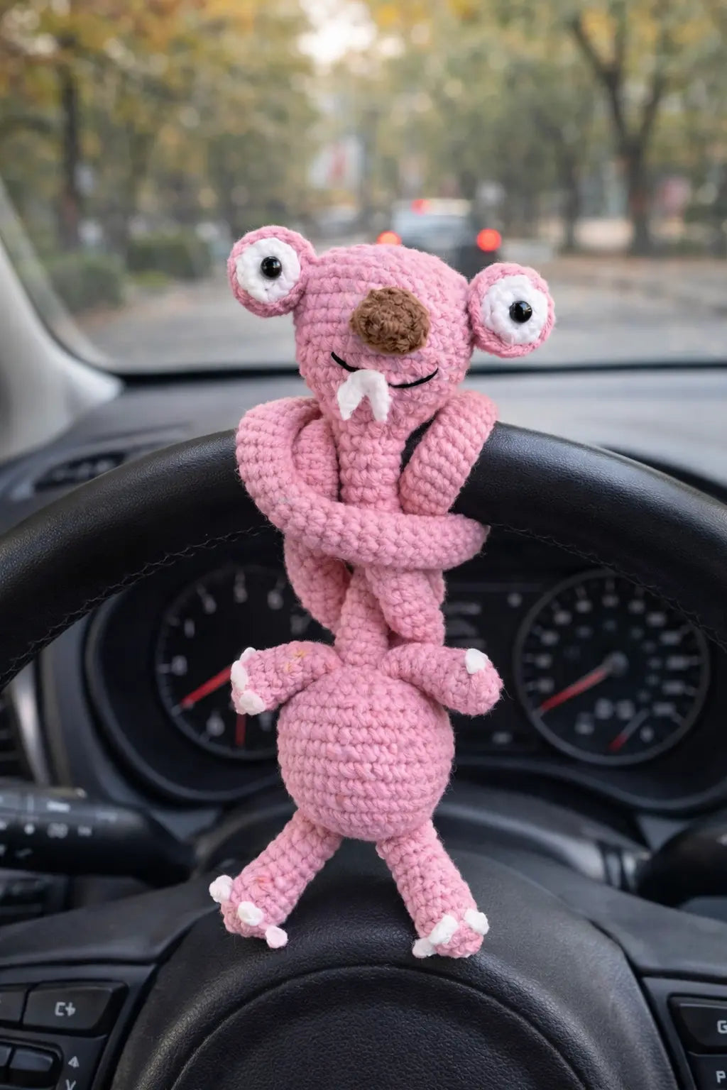 El Yapımı Amigurumi sid Araba Direksiyon Süsü, Sevimli Peluş Figür, Dekoratif Aksesuar LUXIC CORE
