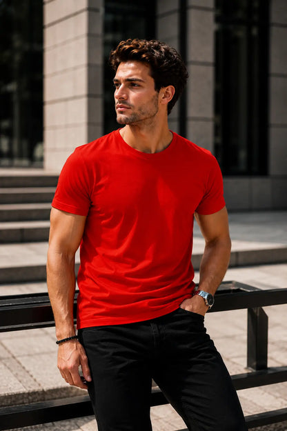 Basic Pamuk Slim Fit Bisiklet Yaka Erkek Tişört – Günlük Konfor & Şık Stil LUXIC CORE